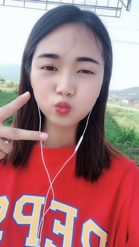 深拥必定温暖的第一张照片--鞍山相亲服务中心