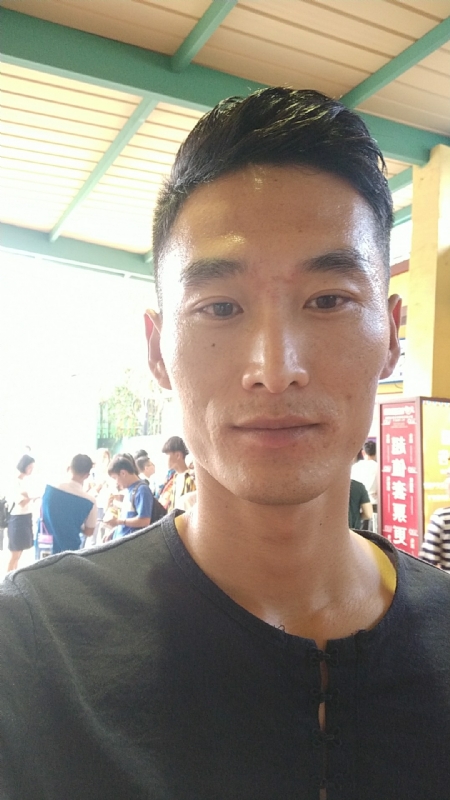 难得糊涂的第一张照片--鞍山相亲服务中心