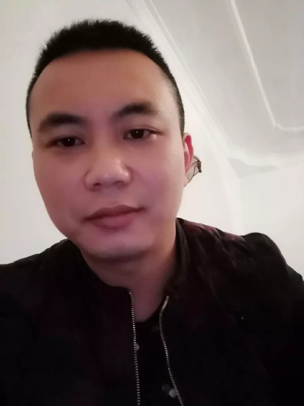 喜闻香气的第一张照片--鞍山相亲服务中心