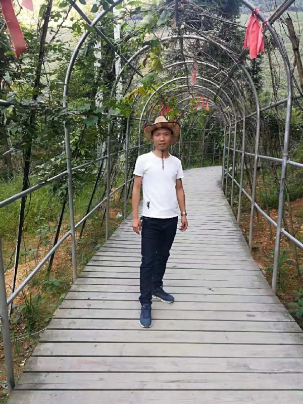 蓝天的第一张照片--鞍山相亲服务中心