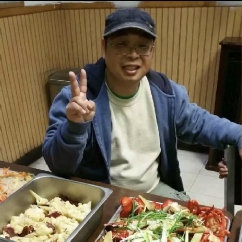 wally的第一张照片--鞍山相亲服务中心