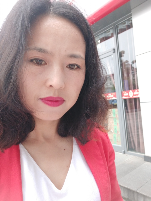 枫叶飘零的第一张照片--鞍山相亲服务中心