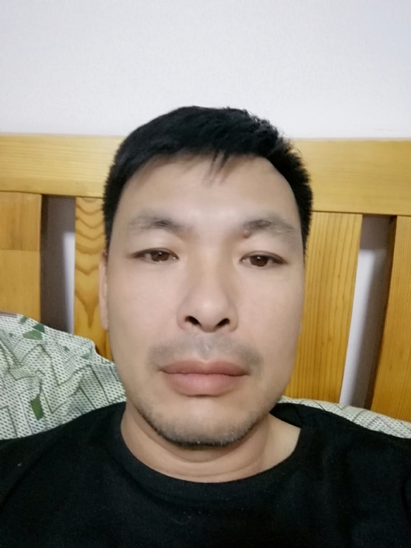 不爱当牛的第一张照片--鞍山相亲服务中心