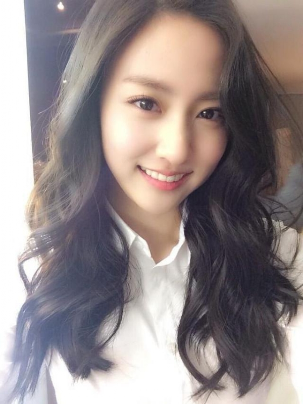 等爱的易微的第一张照片--鞍山相亲服务中心