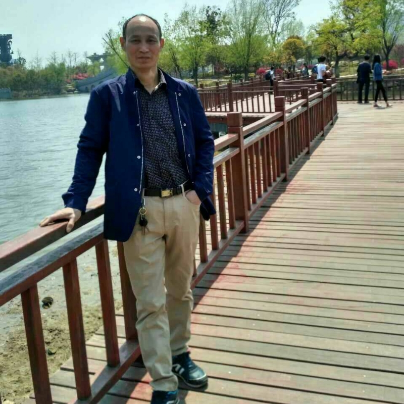 大随帅哥的第一张照片--鞍山相亲服务中心