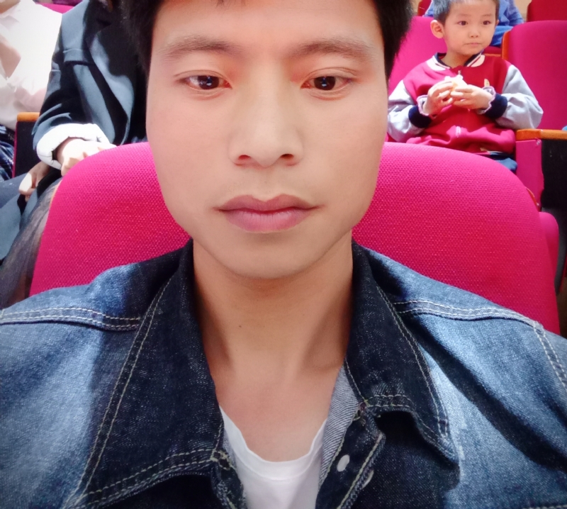 奋斗青年的第一张照片--鞍山相亲服务中心