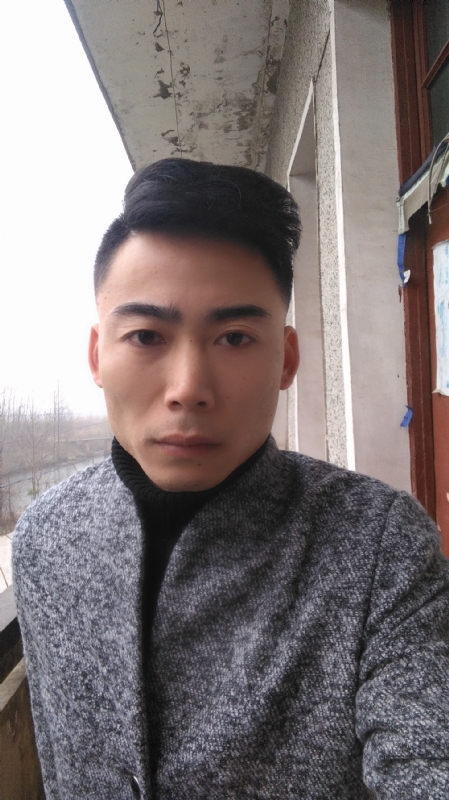 谁伴我闯荡的第一张照片--鞍山相亲服务中心