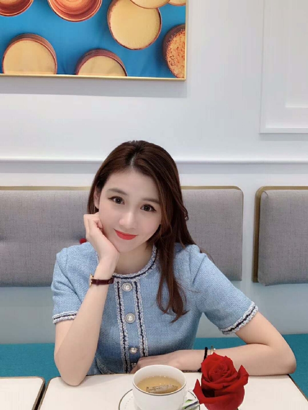 Emily的第二张照片--鞍山相亲服务中心