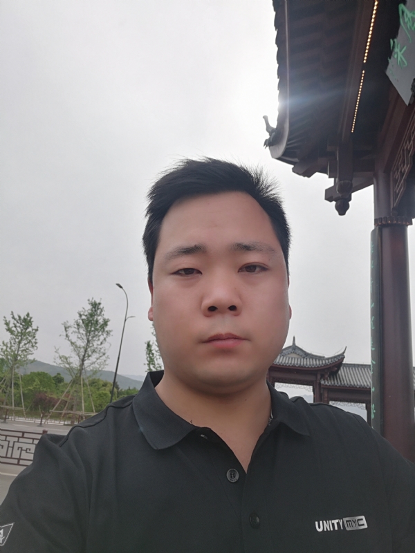 微笑的第一张照片--鞍山相亲服务中心