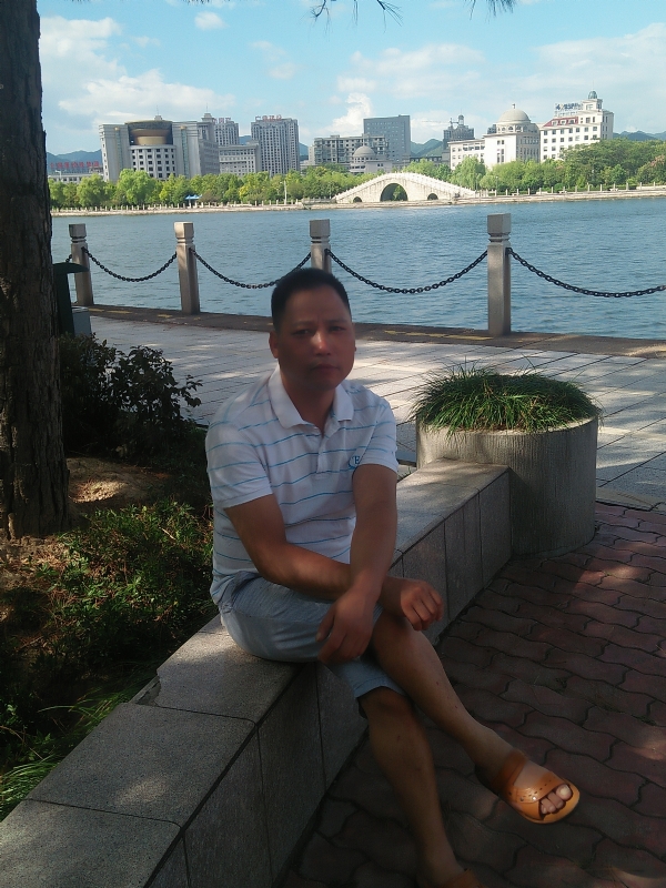 尹力的第一张照片--鞍山相亲服务中心