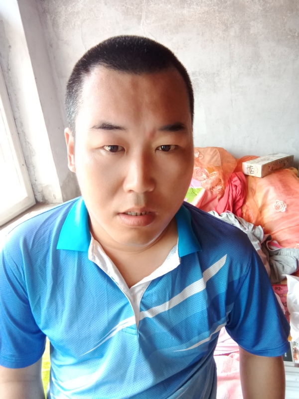 灰太狼的第一张照片--鞍山相亲服务中心