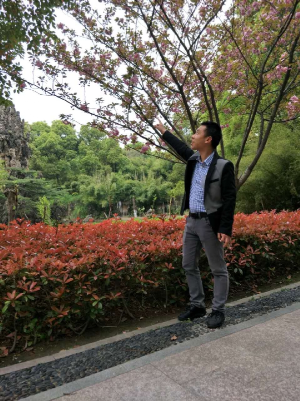 坦诚的第一张照片--鞍山相亲服务中心