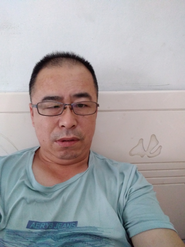 大叔的第一张照片--鞍山相亲服务中心