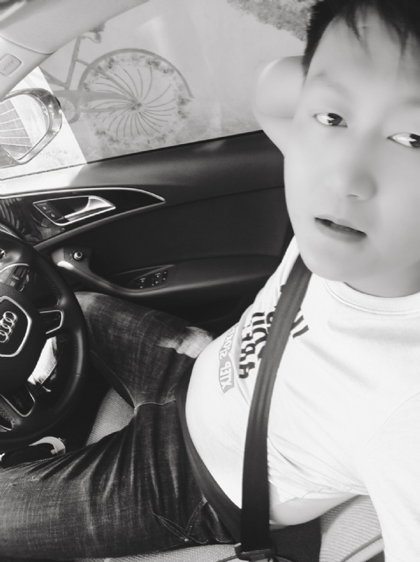 意中人的第一张照片--鞍山相亲服务中心