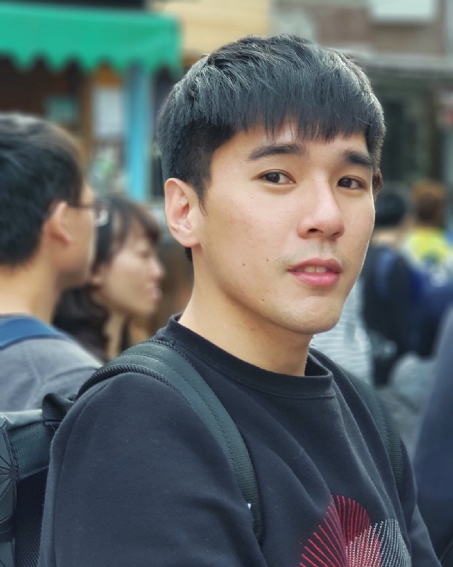 雨中孤独的第一张照片--鞍山相亲服务中心