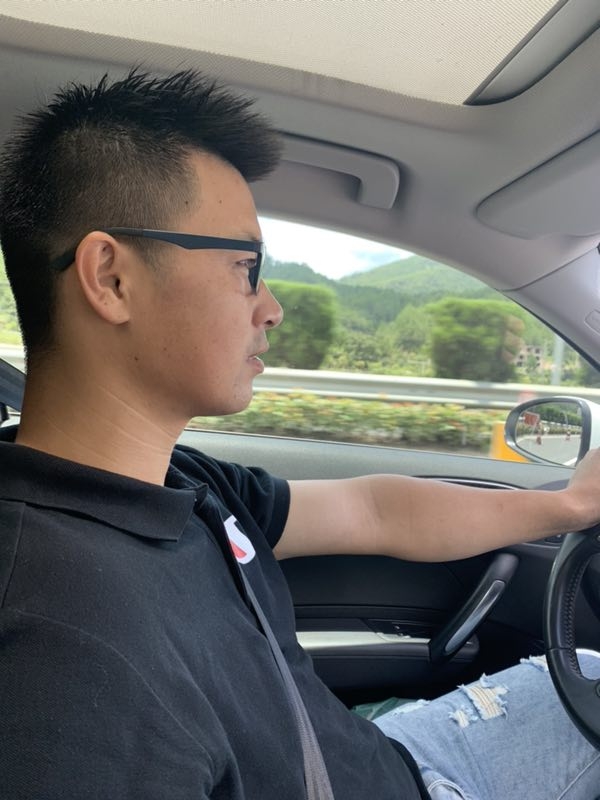 浪漫益友的第一张照片--鞍山相亲服务中心