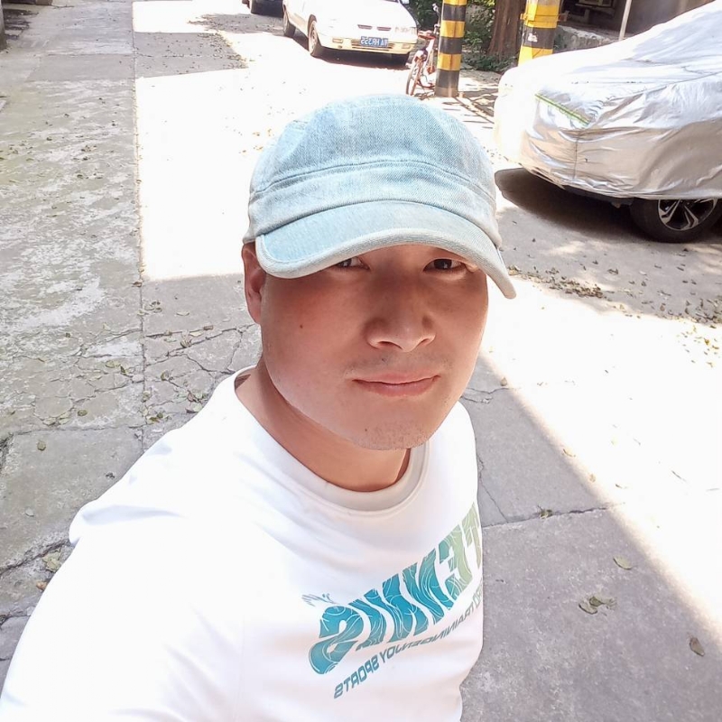 辉光的第一张照片--鞍山相亲服务中心