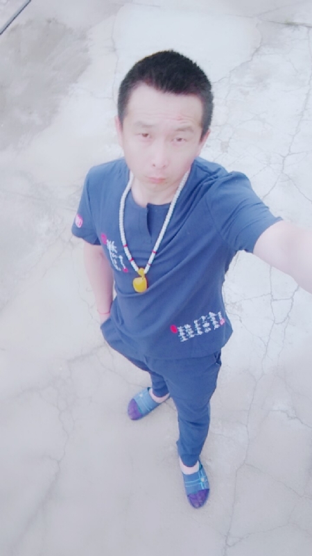 一叶之秋的第一张照片--鞍山相亲服务中心