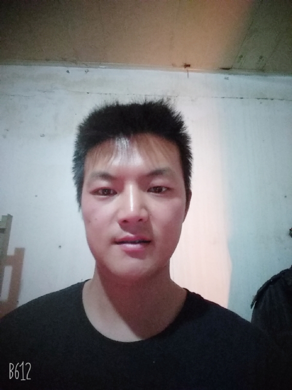 风轻云淡的第一张照片--鞍山相亲服务中心