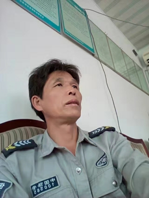 卧窗听雨的第一张照片--鞍山相亲服务中心