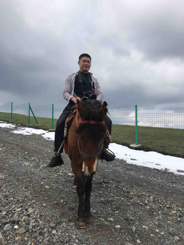 一个人的第一张照片--鞍山相亲服务中心