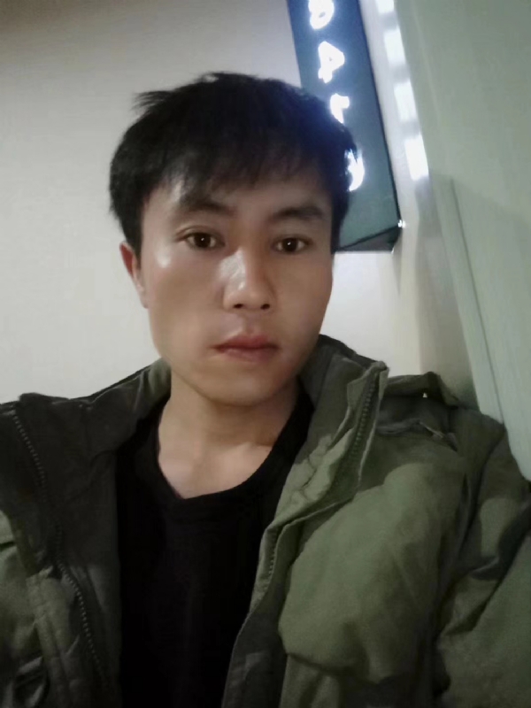 槑头槑脑的第一张照片--鞍山相亲服务中心