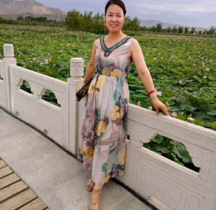 红叶的第一张照片--鞍山相亲服务中心