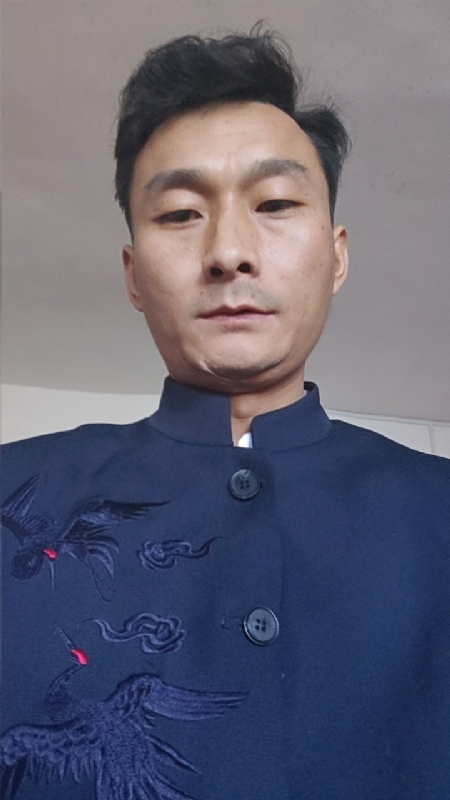 逆袭的小老鼠～龙long的第一张照片--鞍山相亲服务中心