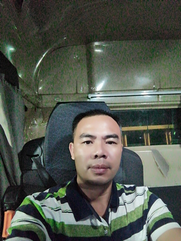 疯一般的爱恋的第一张照片--鞍山相亲服务中心