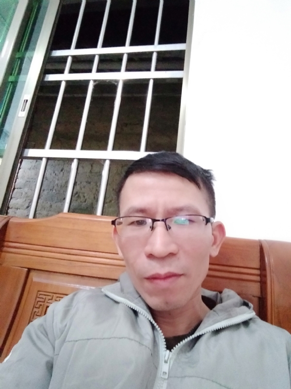 奋斗的第一张照片--鞍山相亲服务中心