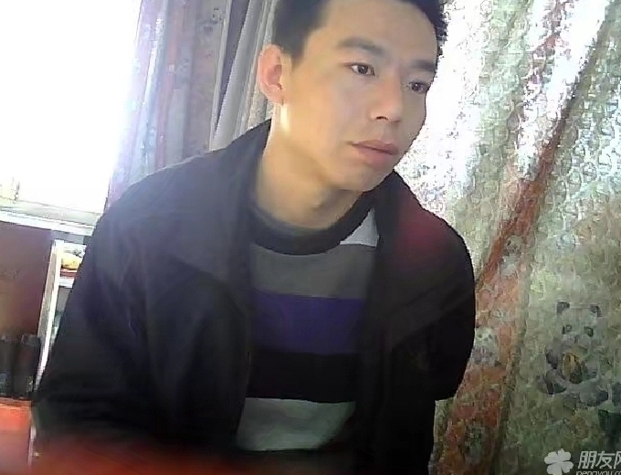 向钱奔跑的第一张照片--鞍山相亲服务中心