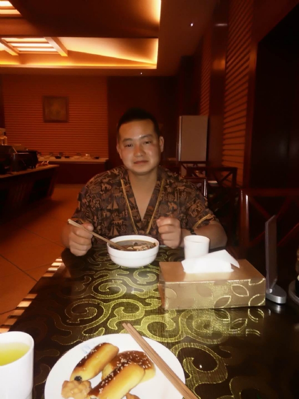 会飞的鱼的第一张照片--鞍山相亲服务中心