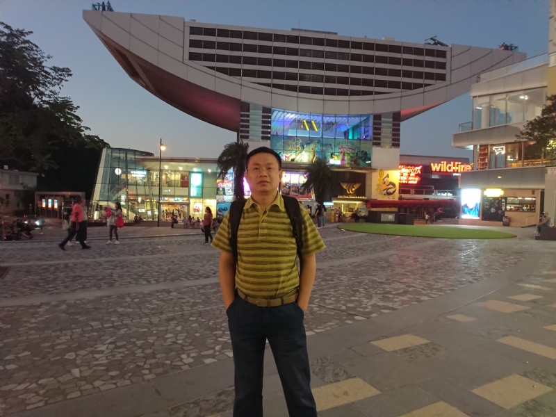 人间四月天的第一张照片--鞍山相亲服务中心