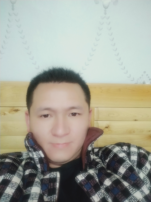 寻找一个真实的她的第一张照片--鞍山相亲服务中心