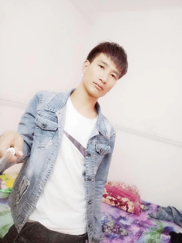 心好痛的第一张照片--鞍山相亲服务中心