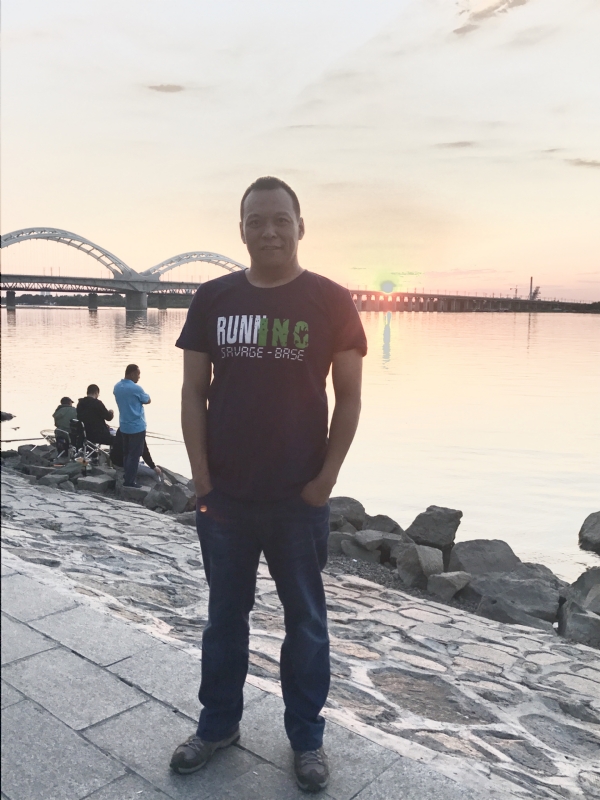 海天一色的第一张照片--鞍山相亲服务中心