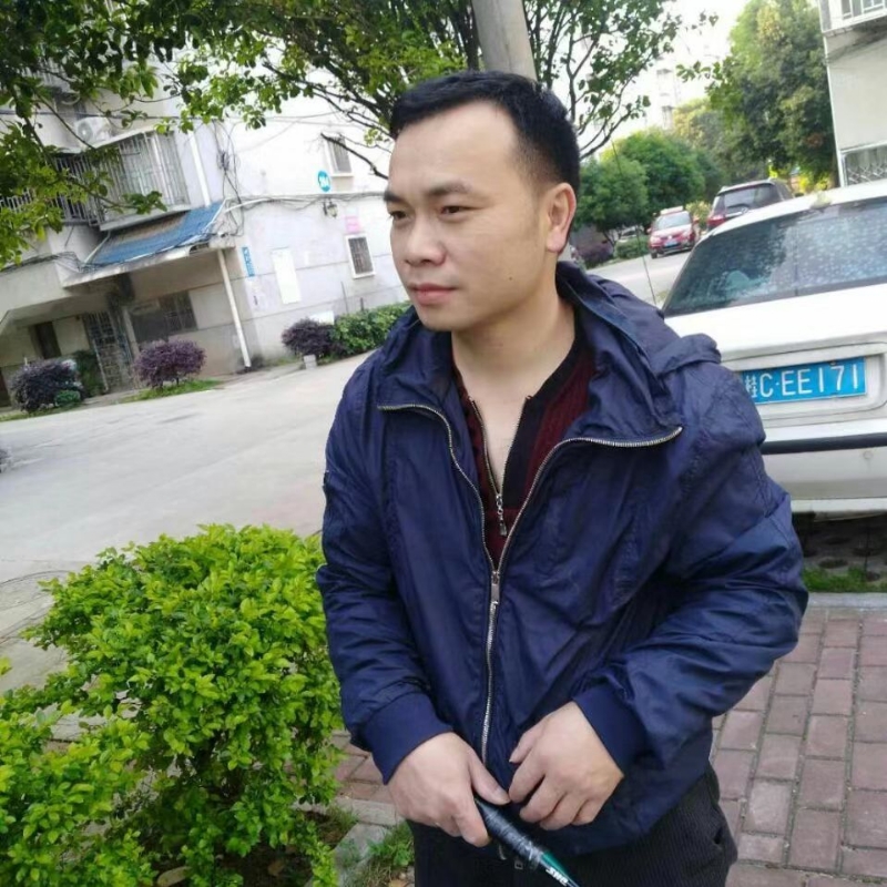 灰色足迹的第一张照片--鞍山相亲服务中心