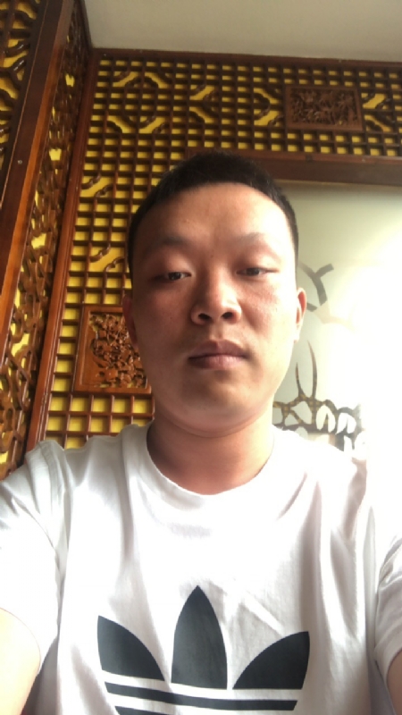 唐子龙的第二张照片--鞍山相亲服务中心