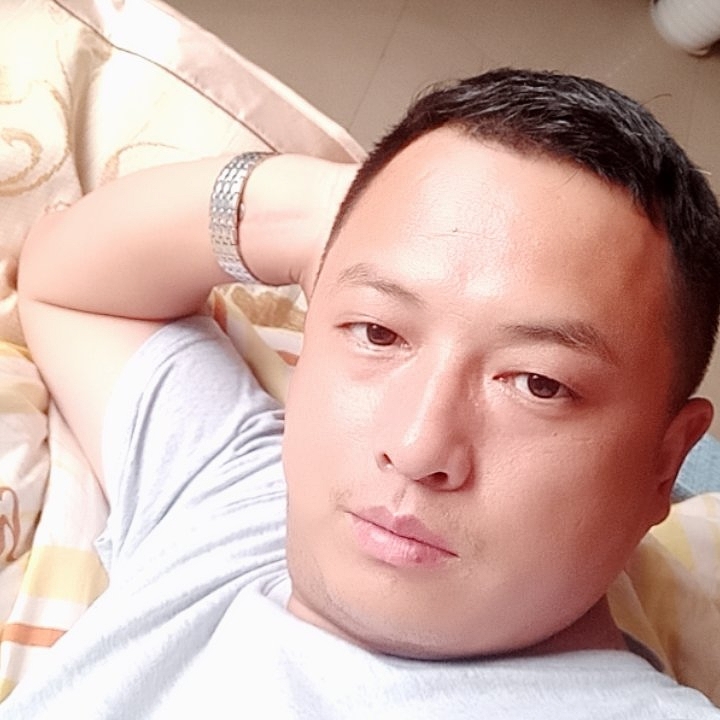 忘世情的第一张照片--鞍山相亲服务中心