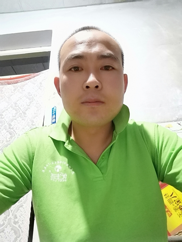 东海龙王的第三张照片--鞍山相亲服务中心