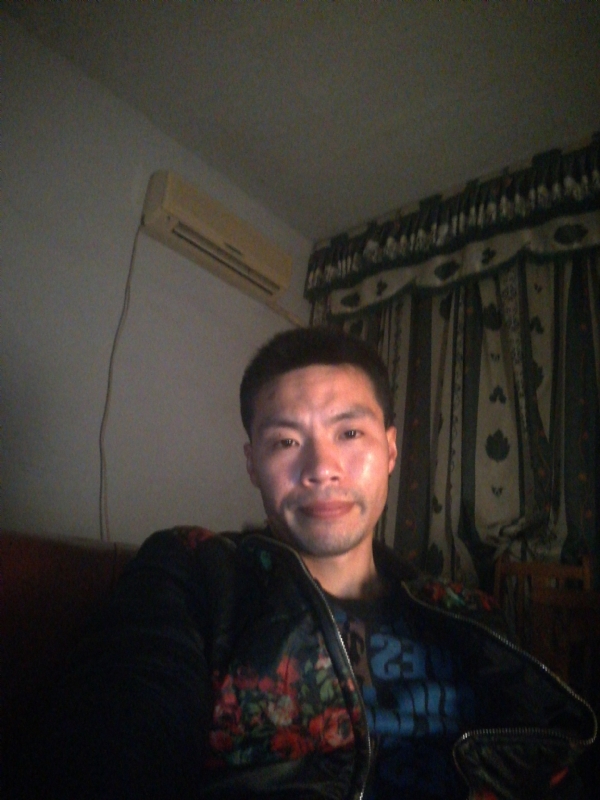 性情男儿的第一张照片--鞍山相亲服务中心