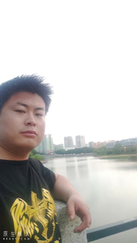 小海的第二张照片--鞍山相亲服务中心