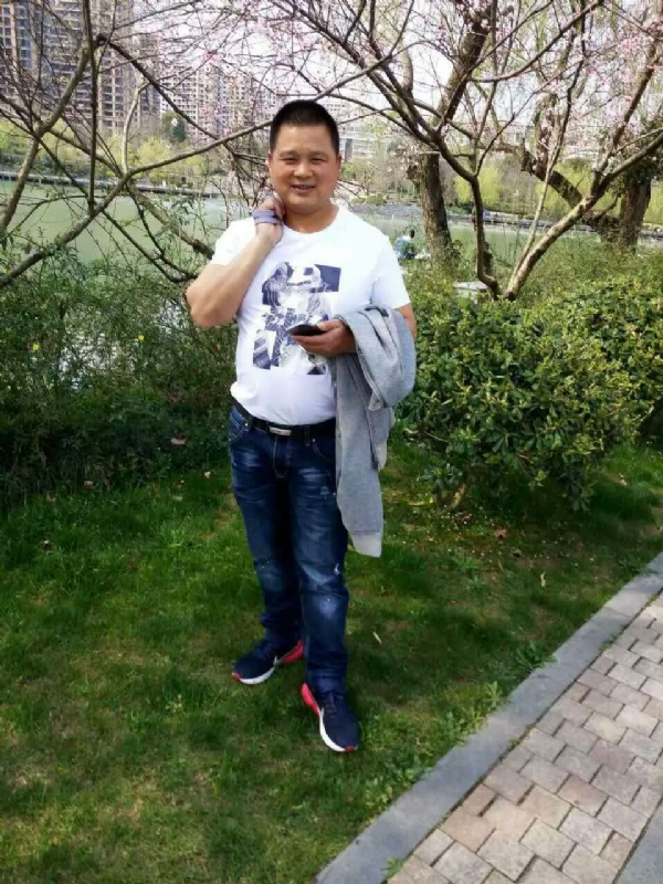 纯爷们的第一张照片--鞍山相亲服务中心