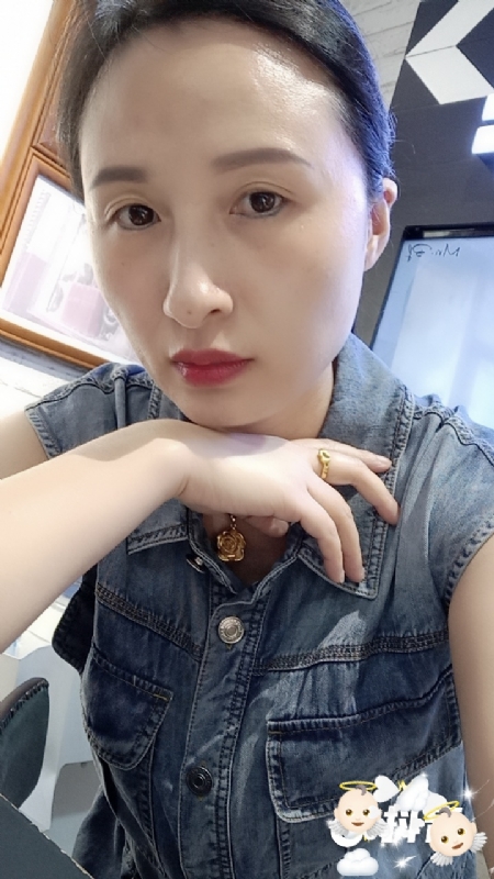 桃子的第三张照片--鞍山相亲服务中心