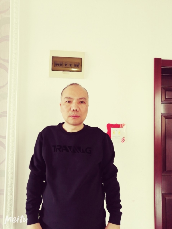 酒香四溢的第一张照片--鞍山相亲服务中心