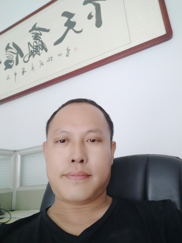 山丘的第三张照片--鞍山相亲服务中心