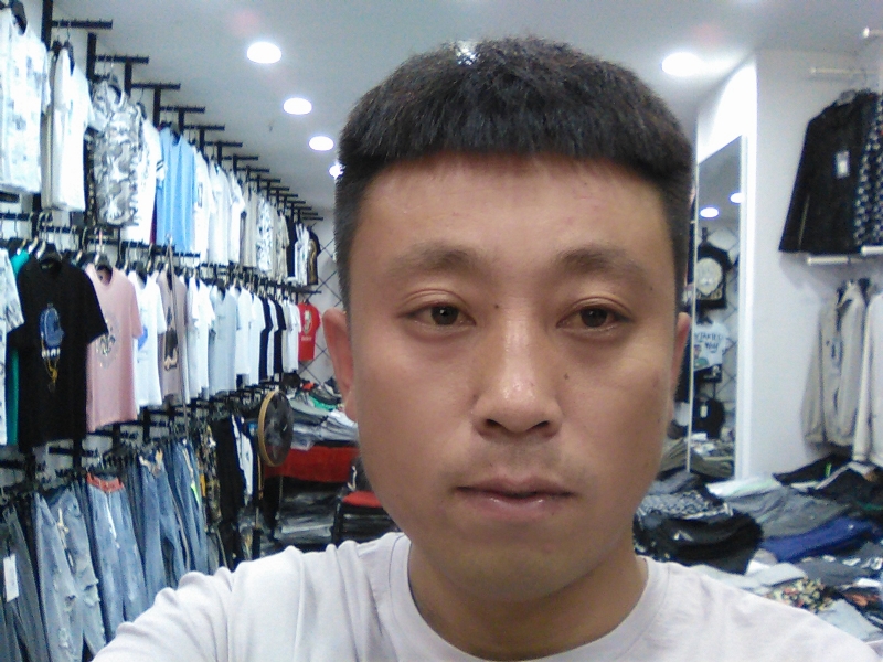 冰冷的心的第二张照片--鞍山相亲服务中心