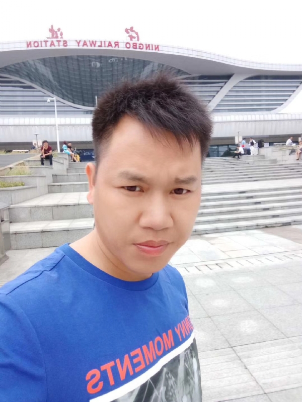 笑对人生的第一张照片--鞍山相亲服务中心