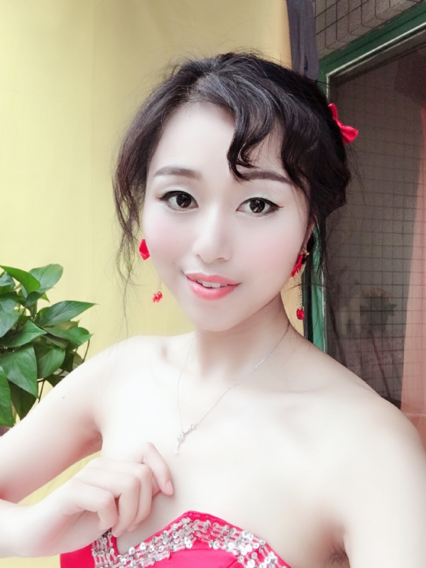 薇薇的第一张照片--鞍山相亲服务中心