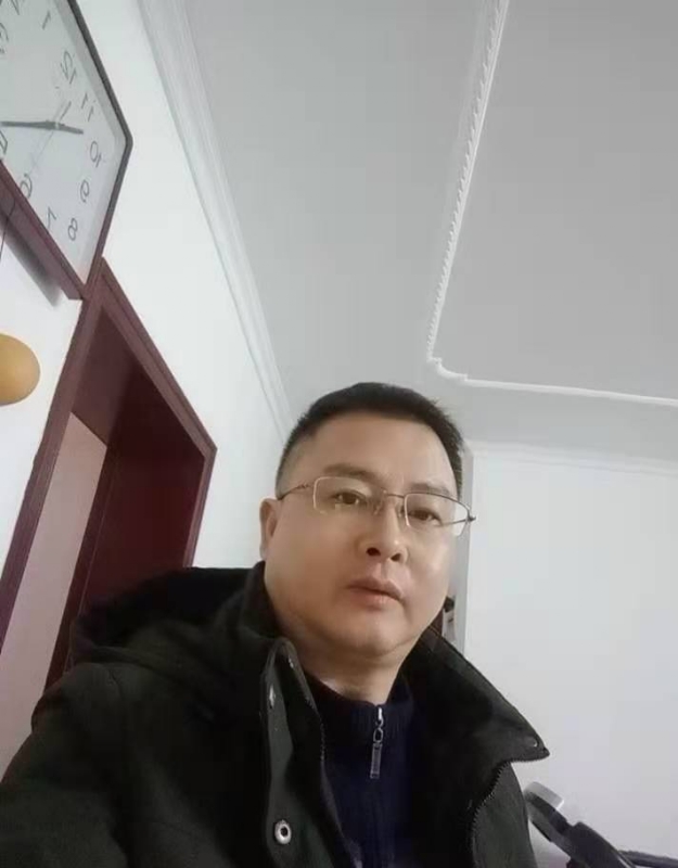 想牵你的手的第一张照片--鞍山相亲服务中心